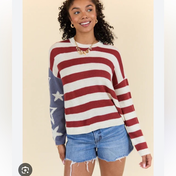 Pink Lily Sweaters - NWOT pink Lily starry eyes Stars and Stripes USA flag crewneck sweater small